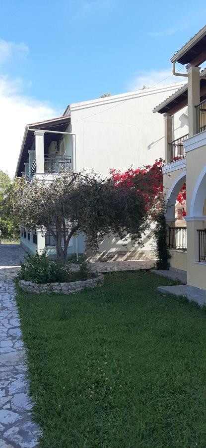 Zefiros Apartments Guviá Kültér fotó