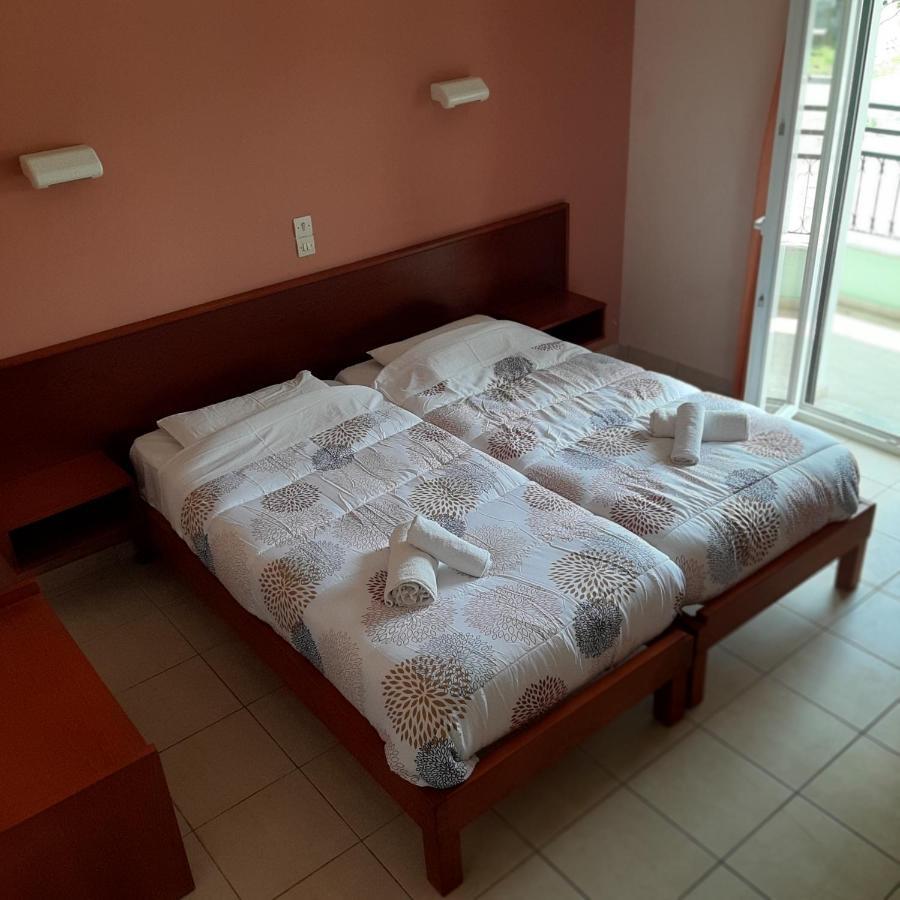 Zefiros Apartments Guviá Kültér fotó